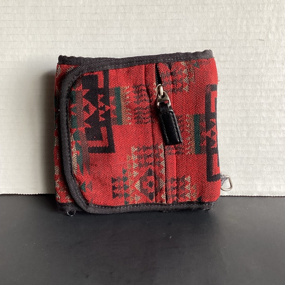 Pendleton Tri fold women’s wallet tribal design